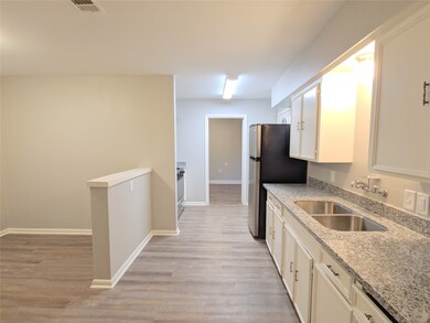 9910 Carmalee St, Houston, TX 77075 - photo 6