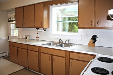 14 Pheasant Ln, Wynantskill, NY 12198 - photo 6