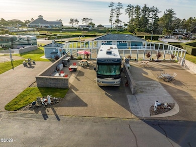 98 N Coast Hwy, Newport, OR 97365 - photo 3