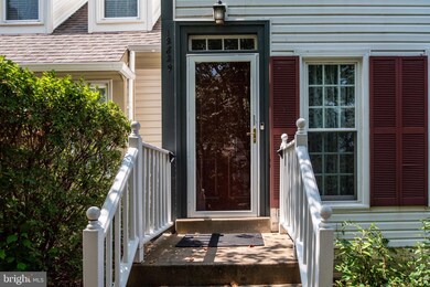 12829 Mill Brook Ct, Woodbridge, VA 22192 - photo 2