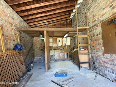 Lower Bay Garage/Workshop
