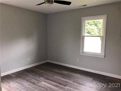 111 Macy Ln, Statesville, NC 28625 - photo 3