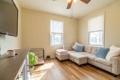 Apt. 1 livingroom