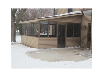 Screened Porch.