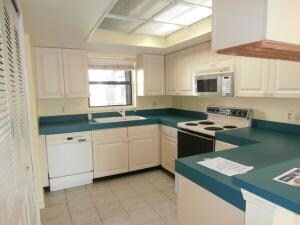 Open kitchen