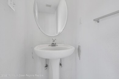 8 Fitzgerald Place, Old Bridge, NJ 08857 - photo 4