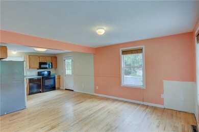183 Hunt Ave, Wakefield, RI 02879 - photo 2