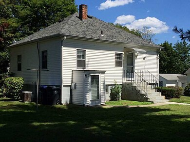 65 Fessenden St, Warwick, RI 02886 - photo 4