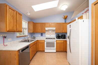 1728 N Baldwin Ave, Waukegan, IL 60085 - photo 6