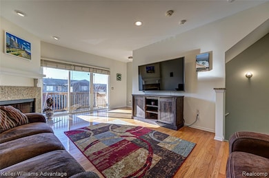 42432 Corlina Dr unit 8, Northville, MI 48167 - photo 4