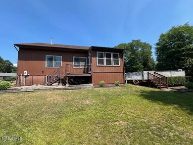 30 Pitch Pine Rd, Albany, NY 12203 - photo 3