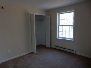 29 Fieldstone Ln, Sanford, ME 04073 - photo 4