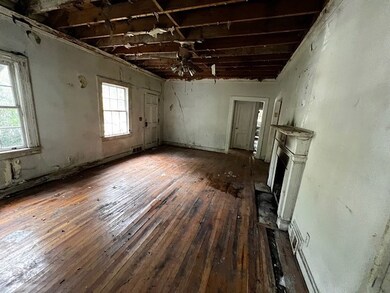 1811 N Dixon Dr, Columbus, GA 31906 - photo 3