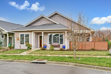 1141 Boulder Ridge St, Central Point, OR 97502 - photo 2