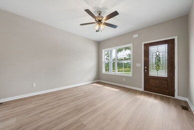 885 Dogwood Trail, Clarksville, TN 37042 - photo 6