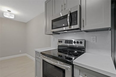 2201 Fountain View Dr unit 45, Houston, TX 77057 - photo 3