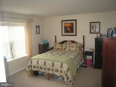 212 Wyndham Place, Trenton, NJ 08691 - photo 7