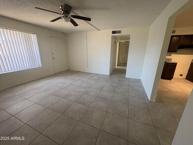 6605 N 46th Ln, Glendale, AZ 85301 - photo 3