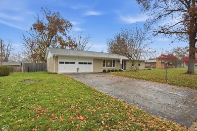 1110 Hillview Dr, Franklin, IN 46131 - photo 2