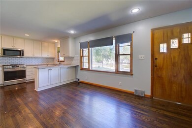 10205 W 49th St, Shawnee, KS 66203 - photo 6