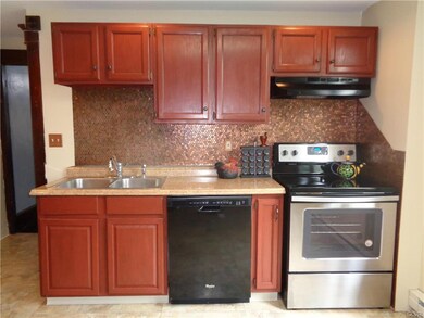 227 W Ruddle St, Coaldale, PA 18218 - photo 6