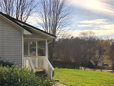 43 N Willow Brook Dr, Asheville, NC 28806 - photo 3