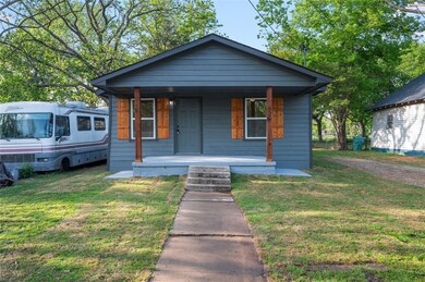 629 E Pacific St, Sherman, TX 75090 - photo 2