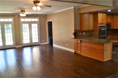 Open floor plan!