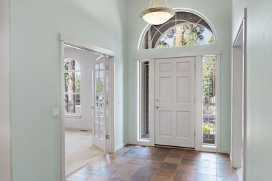 1047 NW Milton Ct