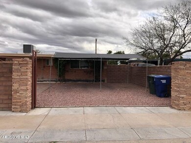 FRONT CAR PORT