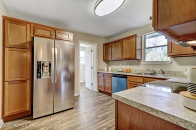 6607 Aires Rd, Jacksonville, FL 32244 - photo 6