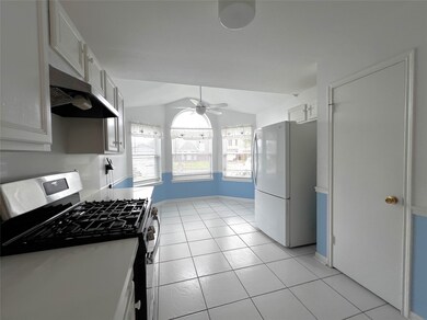 9435 Carmalee St, Houston, TX 77075 - photo 4