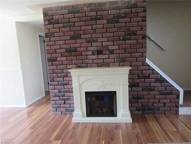 4910 Southwood Dr, Sheffield Lake, OH 44054 - photo 3