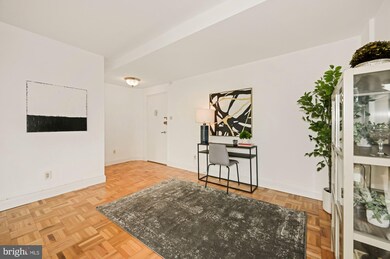 Essex unit 708, Washington, DC 20008 - photo 5