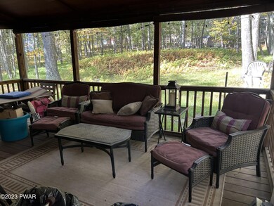 12x16 Screened in Porch