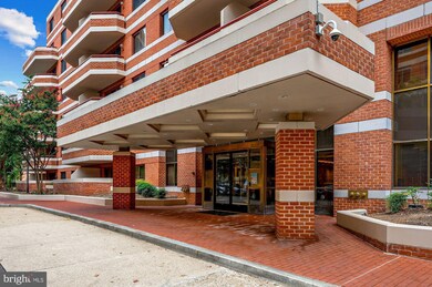 Emerson House on the Park unit 402, Washington, DC 20037 - photo 3