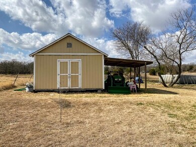 2611 Hawkins Lilly Rd, Weatherford, TX 76085 - photo 6