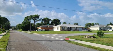 6557 Pleasant Ave, Cocoa, FL 32927 - photo 4