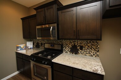 10197 Chapmans Cove, Fort Wayne, IN 46835 - photo 5