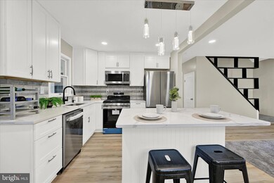 8525 Oakleigh Rd, Parkville, MD 21234 - photo 7