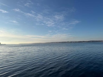 4630 E Gull Lake Dr, Hickory Corners, MI 49060 - photo 7