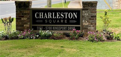 5693 Kingsport Dr NE unit 2, Atlanta, GA 30342 - photo 2