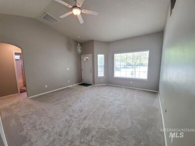 910 W Edwards Ave, Nampa, ID 83686 - photo 3