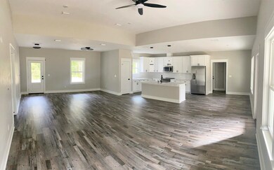 107 Country Club Dr, Crawfordville, FL 32327 - photo 4