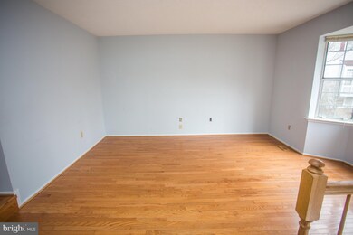 2348 Branleigh Park Ct, Reston, VA 20191 - photo 3