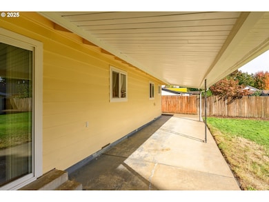 1036 SW 2nd St, McMinnville, OR 97128 - photo 7