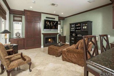 Entertaining & media area off the kitchen