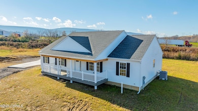 30 Maple St, Nescopeck, PA 18635 - photo 2