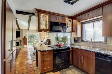 8434 Coastway Ln, Houston, TX 77075 - photo 4