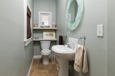 234 Charles Ave-4